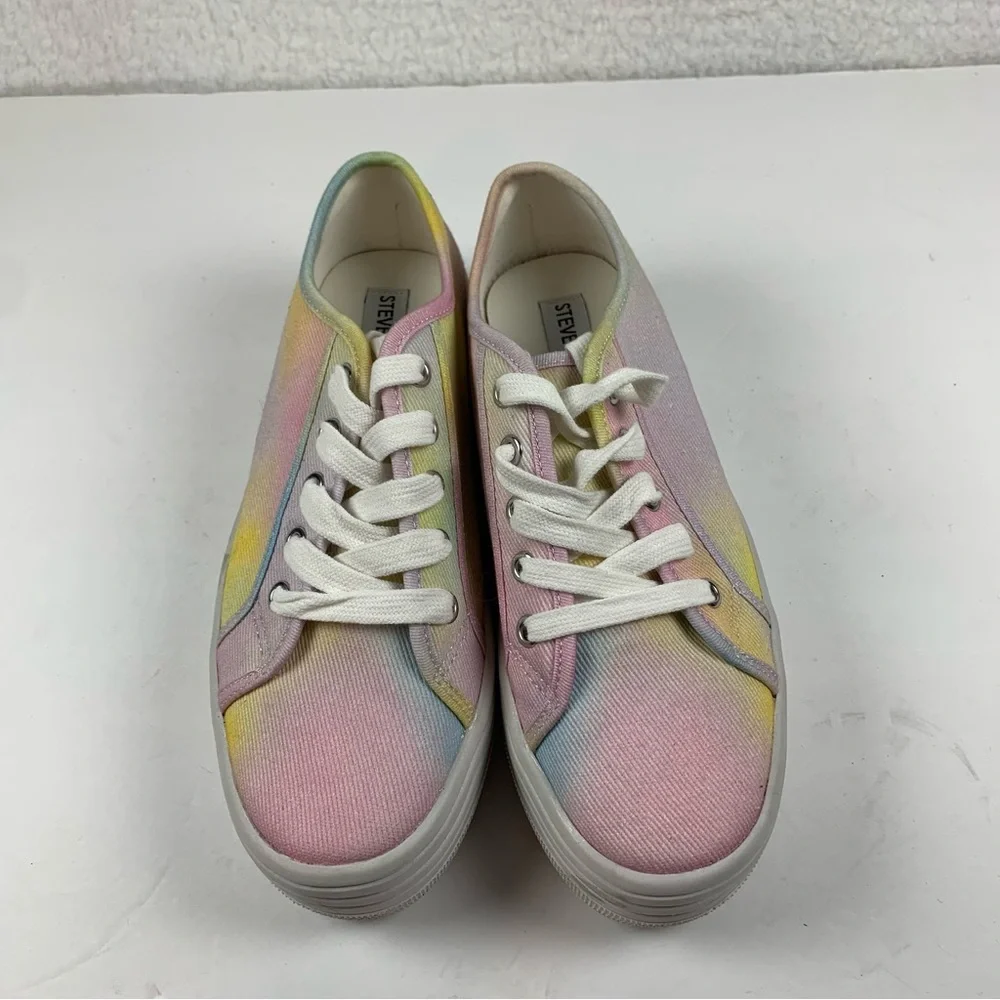 Steve Madden Womens Bobbi30 Platform Sneaker Tie Dye 7.5 M NWOB Flaw Scuffs 7137